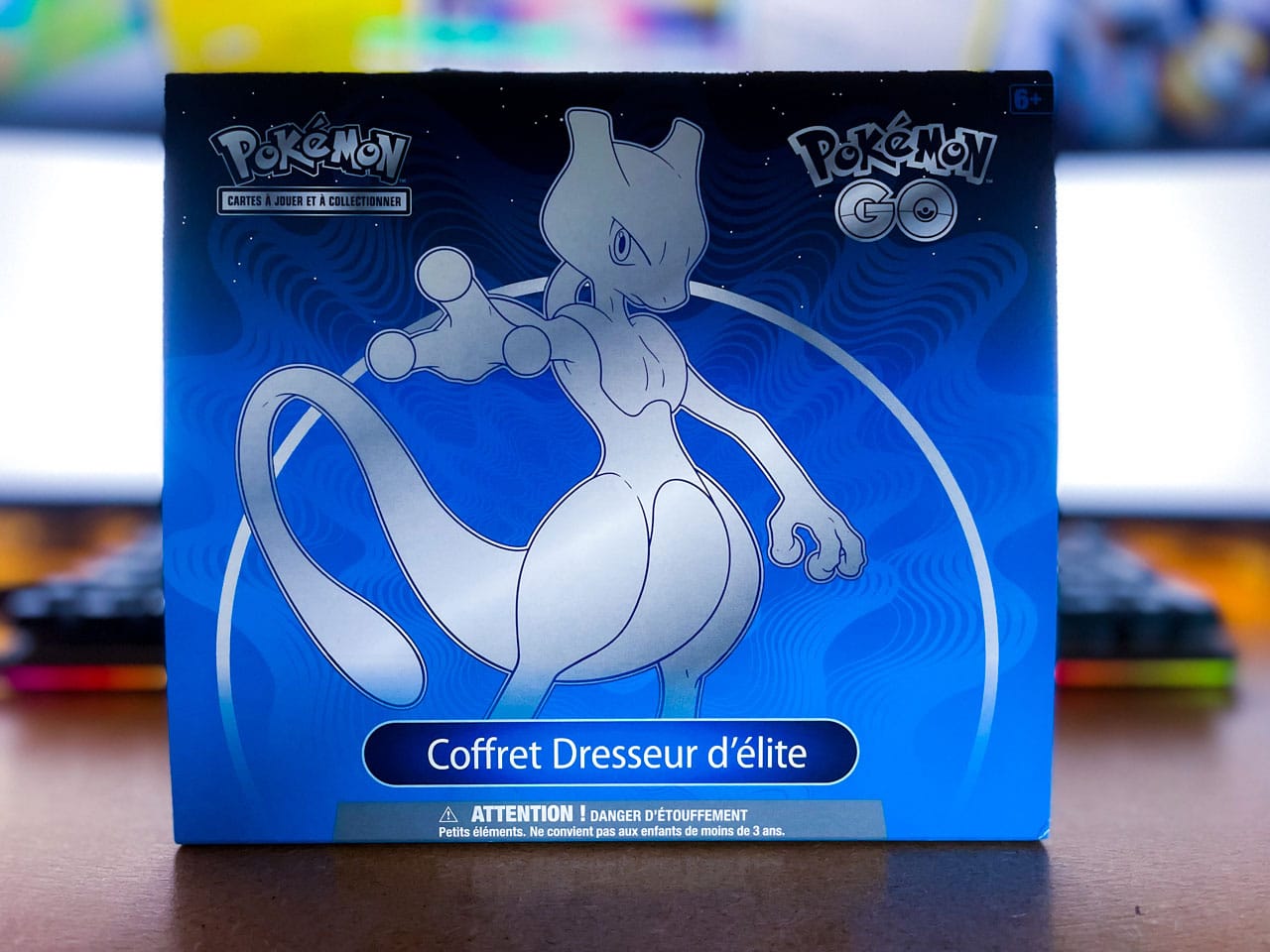 Coffret Pokémon GO EB10.5 - Dresseur d'Élite : Mewtwo Pokémon - UltraJeux